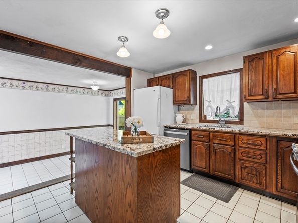 12 Catalina Road, Lynn MA 01905