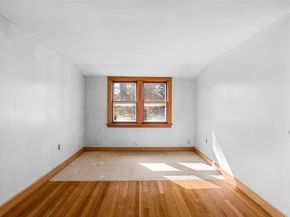 6 Kendal Dr, Woburn MA 01801