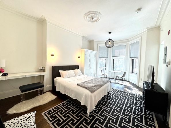 11 Hereford St, Boston MA 02115