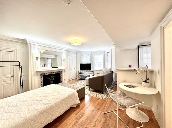 11 Hereford St, Boston MA 02115