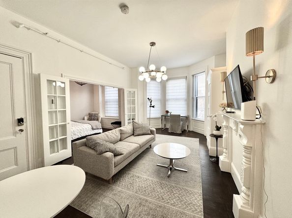11 Hereford St, Boston MA 02115