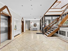 1265 Beacon St 501, Brookline MA 02446