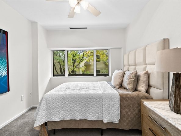 1265 Beacon St 501, Brookline MA 02446