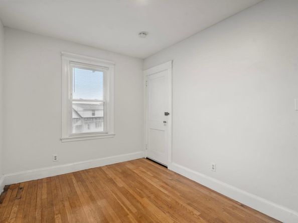 56-58 Edgecliff Rd, Watertown MA 02472
