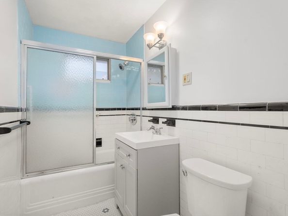56-58 Edgecliff Rd, Watertown MA 02472
