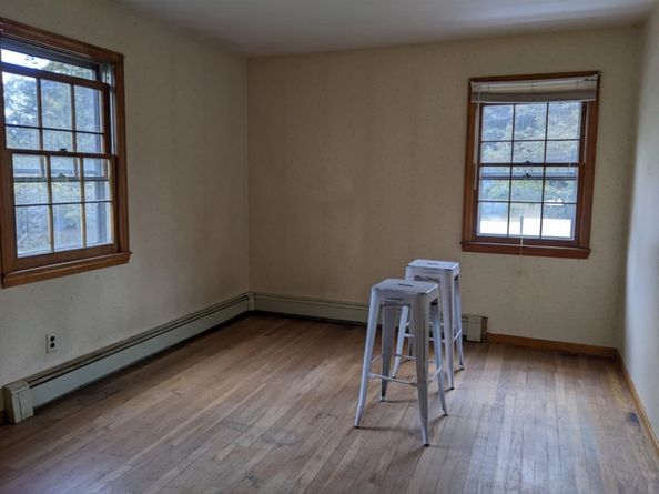 7 Hamilton St, Framingham MA 01701