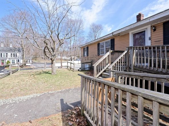 7 Hamilton St, Framingham MA 01701