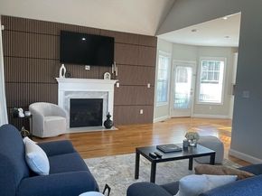 21 Chanelle Cir, Salem MA 01970