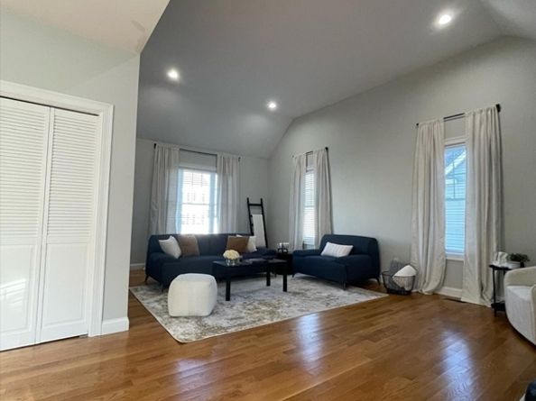 21 Chanelle Cir, Salem MA 01970