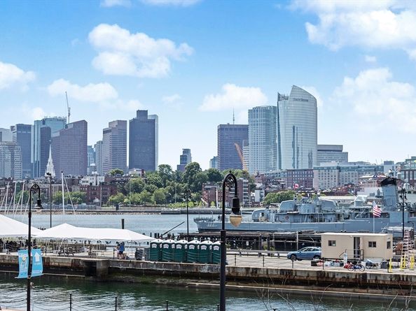 42 8th 2302, Boston MA 02129