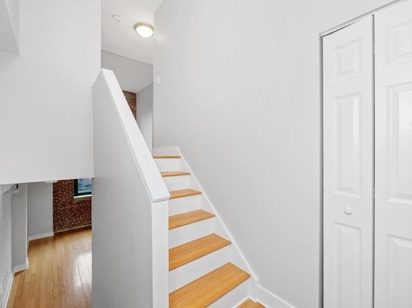42 8th 2302, Boston MA 02129
