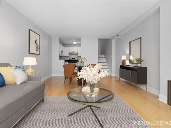 42 8th 2302, Boston MA 02129
