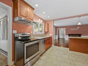 216 Boston Rd, Southborough MA 01772