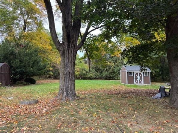 216 Boston Rd, Southborough MA 01772