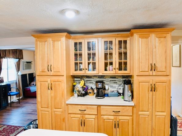 261 Washington St, Pembroke MA 02359