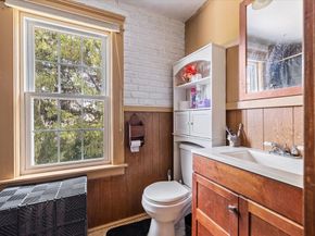 250 Shrewsbury St, Holden MA 01520