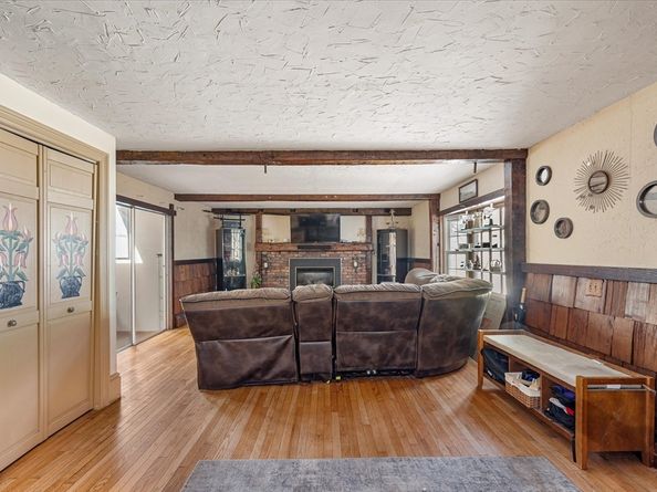 250 Shrewsbury St, Holden MA 01520