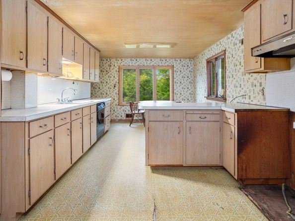 35 Summer Street, Saugus MA 01906