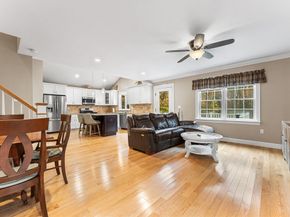 22 Washington St, Mendon MA 01756