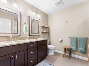 22 Washington St, Mendon MA 01756