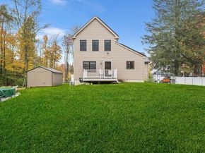 22 Washington St, Mendon MA 01756