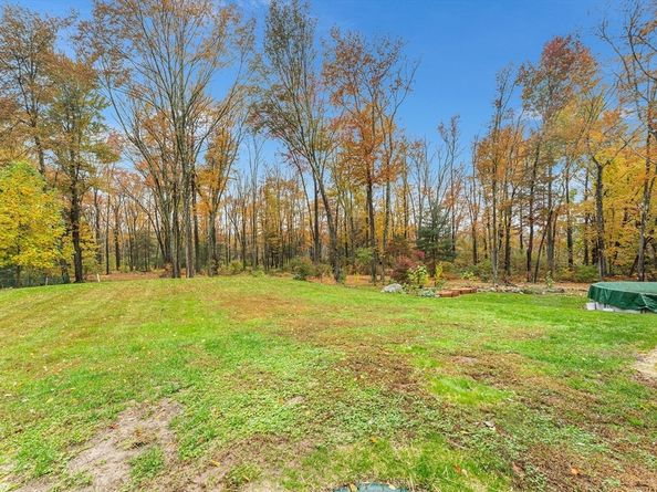 22 Washington St, Mendon MA 01756