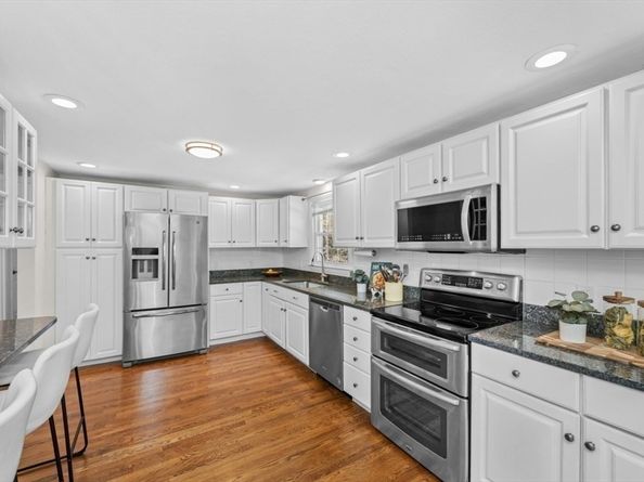 27 Susan Dr, Saugus MA 01906
