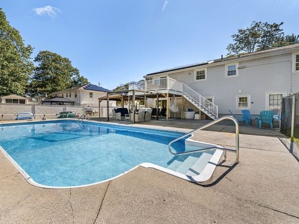 27 Susan Dr, Saugus MA 01906