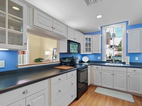 80 Parks St 6, Duxbury MA 02332