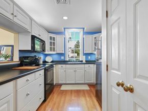 80 Parks St 6, Duxbury MA 02332