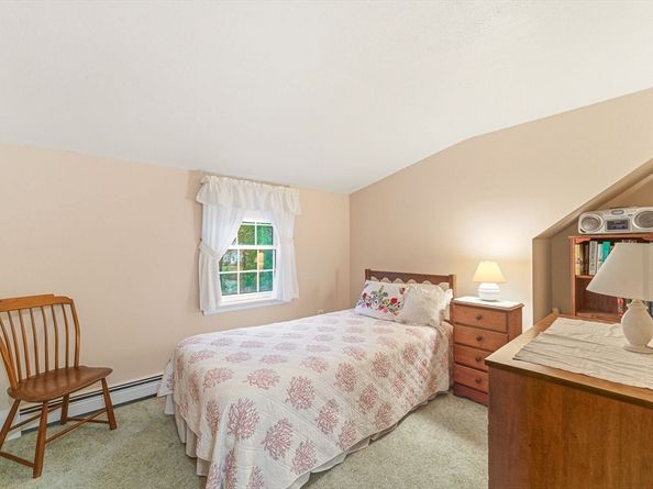 11 Worthen Ave, Weymouth MA 02188