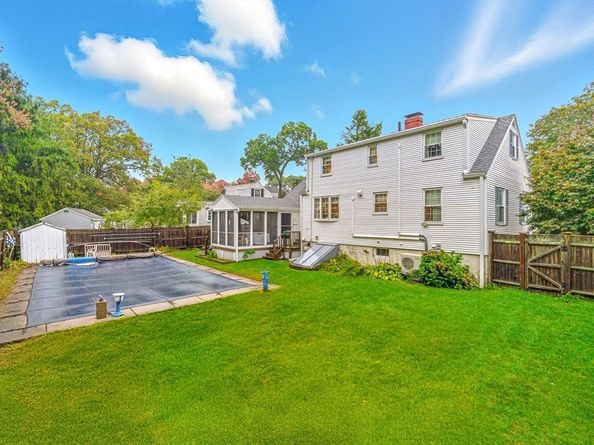 11 Worthen Ave, Weymouth MA 02188
