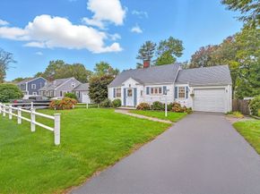 11 Worthen Ave, Weymouth MA 02188