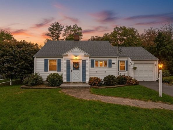 11 Worthen Ave, Weymouth MA 02188