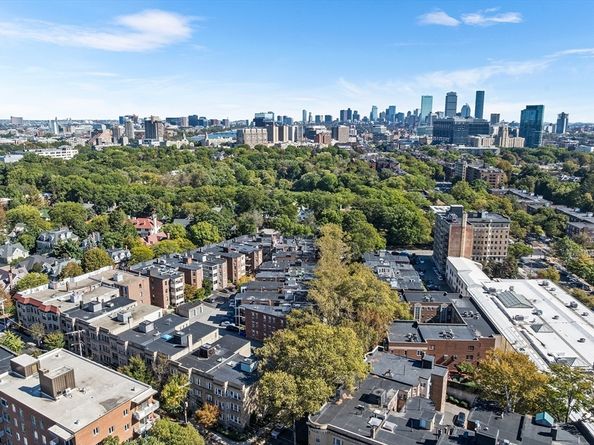 18 Browne St 2, Brookline MA 02446