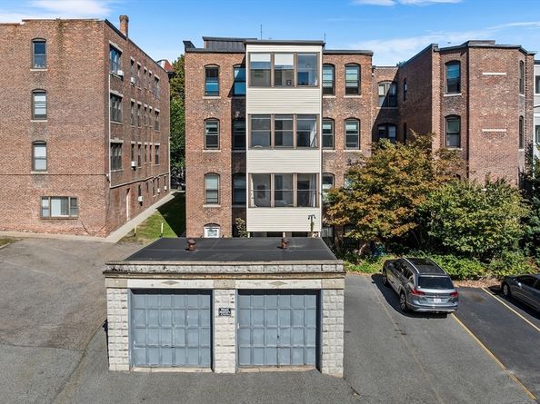 18 Browne St 2, Brookline MA 02446