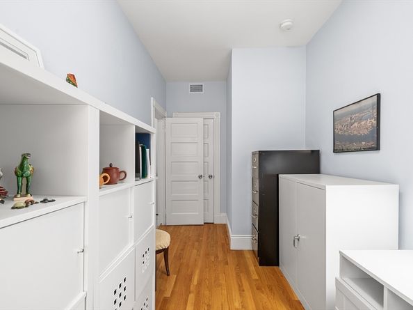 18 Browne St 2, Brookline MA 02446