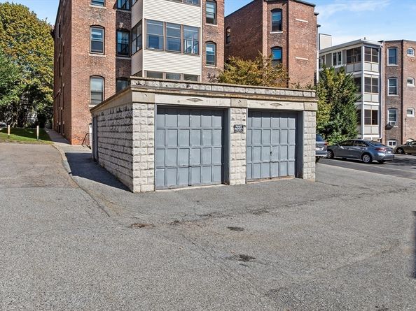 18 Browne St 2, Brookline MA 02446