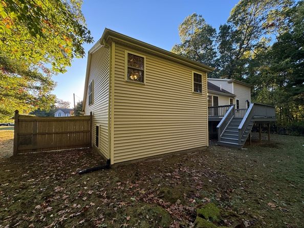 93 Porter St, Whitman MA 02382