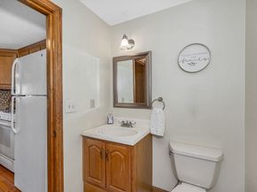 38 Scotty Hollow Dr E, Chelmsford MA 01863