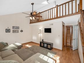 38 Scotty Hollow Dr E, Chelmsford MA 01863