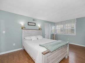38 Scotty Hollow Dr E, Chelmsford MA 01863
