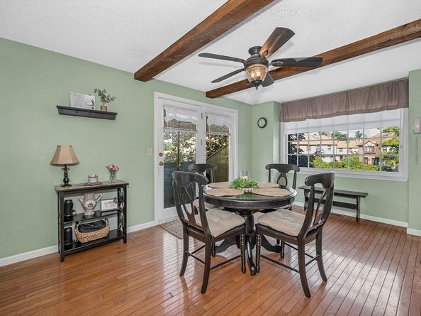 38 Scotty Hollow Dr E, Chelmsford MA 01863