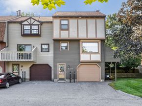 38 Scotty Hollow Dr E, Chelmsford MA 01863