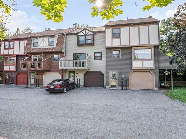 38 Scotty Hollow Dr E, Chelmsford MA 01863