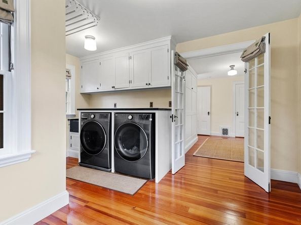 33 Waldron Street, Marblehead MA 01945