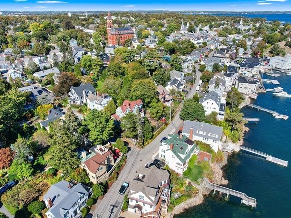 33 Waldron Street, Marblehead MA 01945