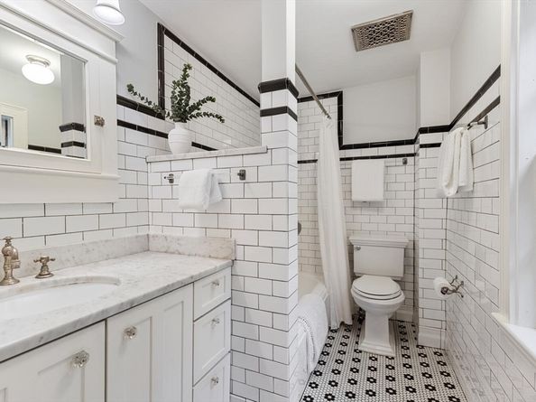 33 Waldron Street, Marblehead MA 01945