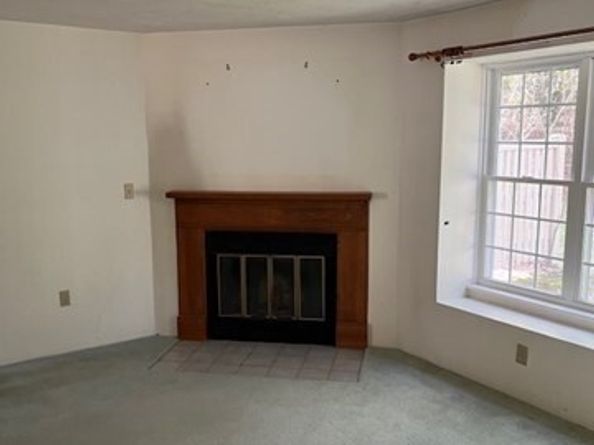 920 Ridgefield Cir C, Clinton MA 01510