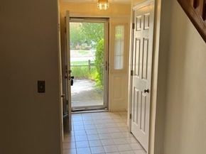 920 Ridgefield Cir C, Clinton MA 01510